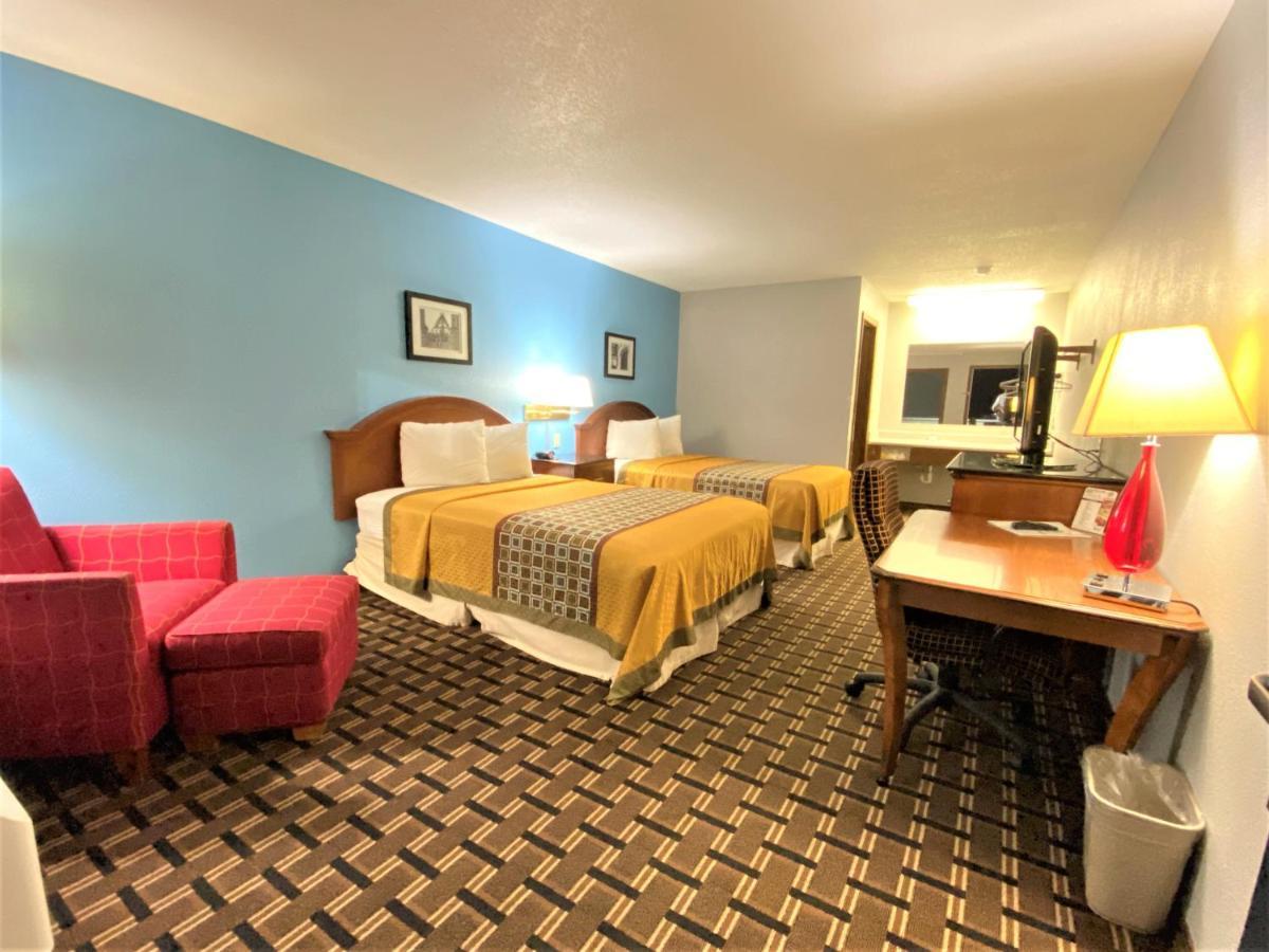 Warsaw Lakes Inn מראה חיצוני תמונה
