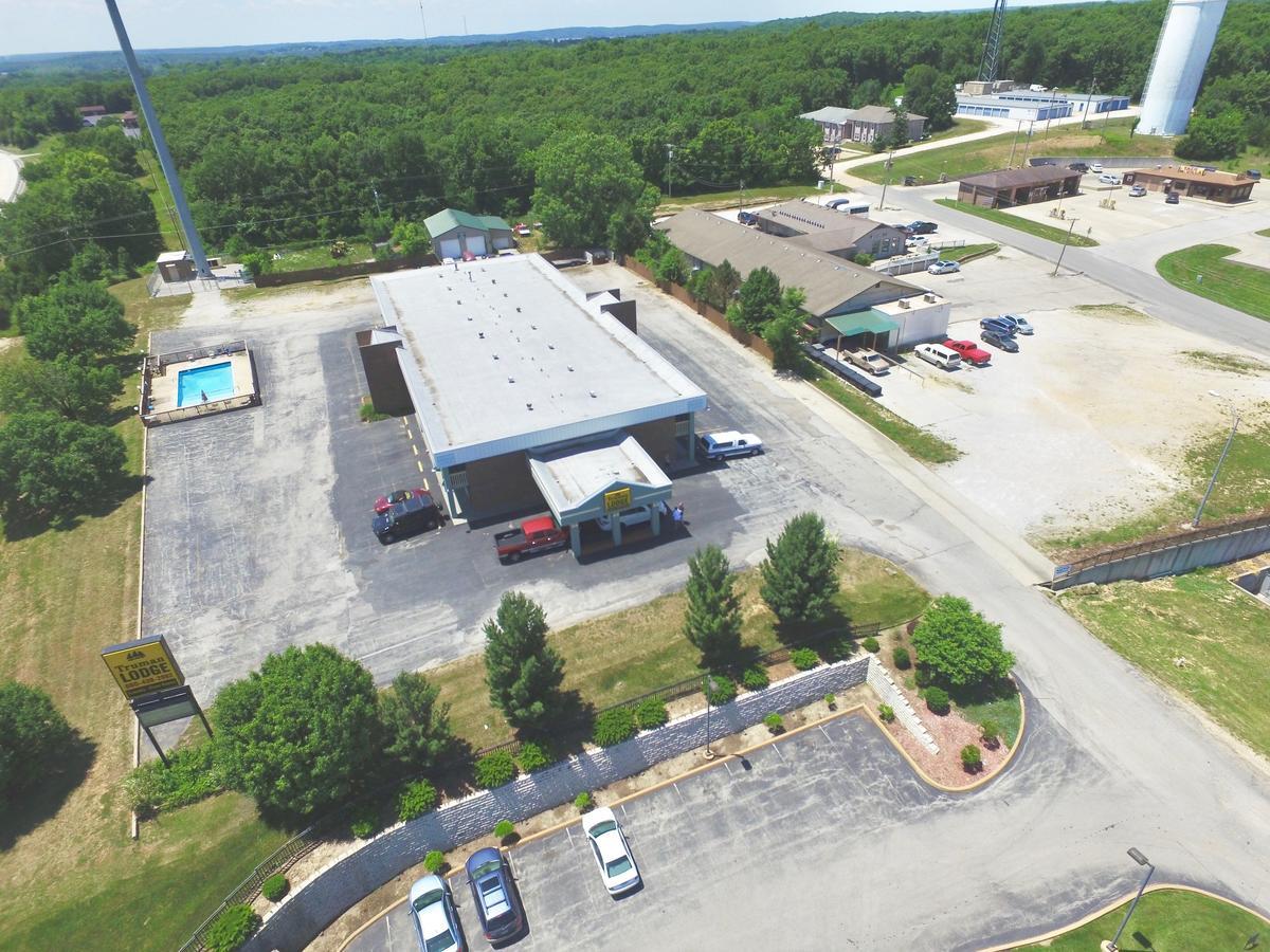 Warsaw Lakes Inn מראה חיצוני תמונה