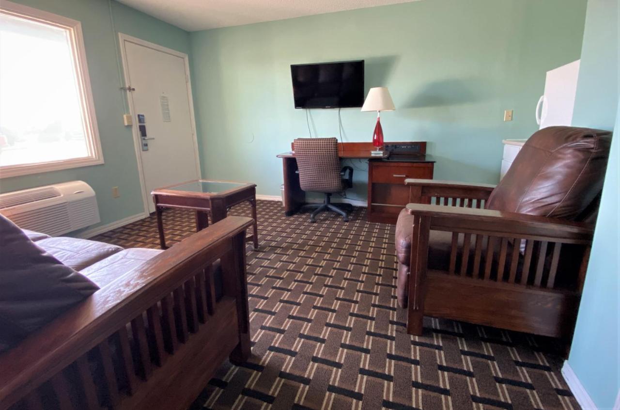 Warsaw Lakes Inn מראה חיצוני תמונה