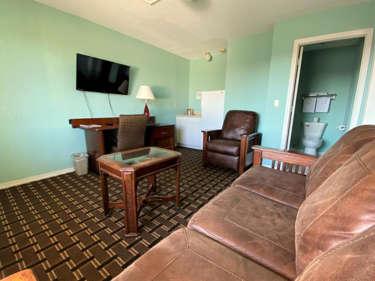 Warsaw Lakes Inn מראה חיצוני תמונה