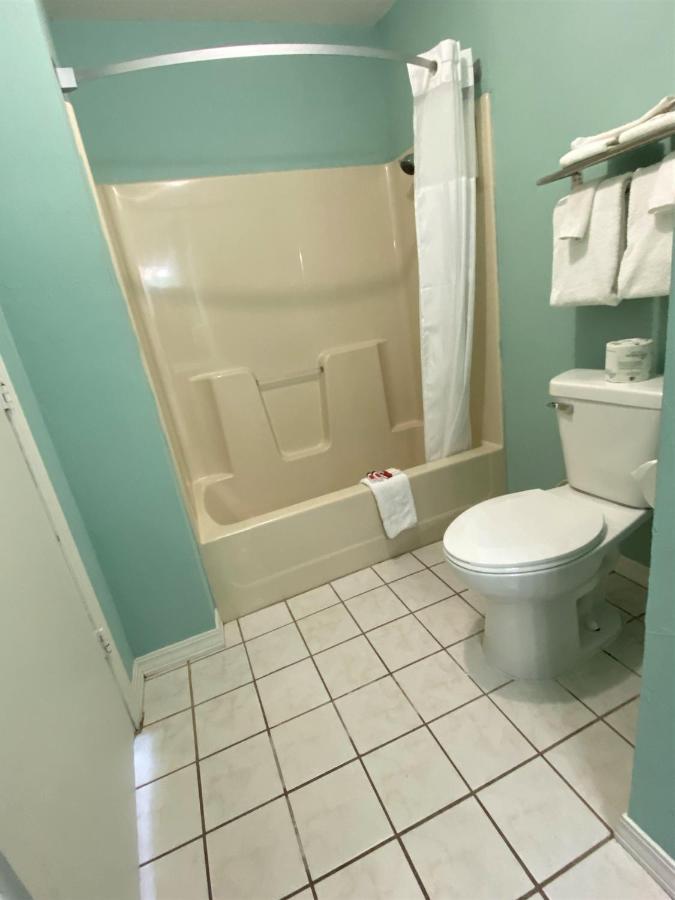 Warsaw Lakes Inn מראה חיצוני תמונה