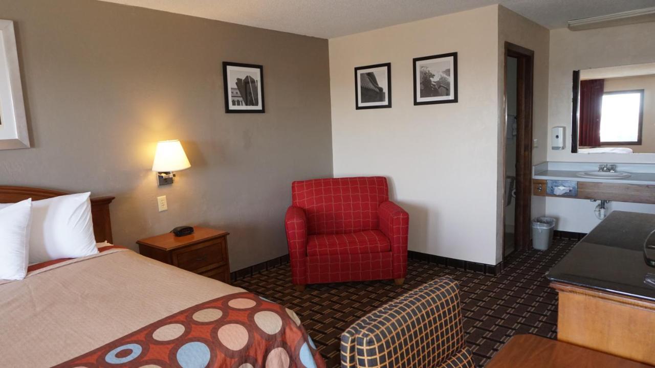 Warsaw Lakes Inn מראה חיצוני תמונה