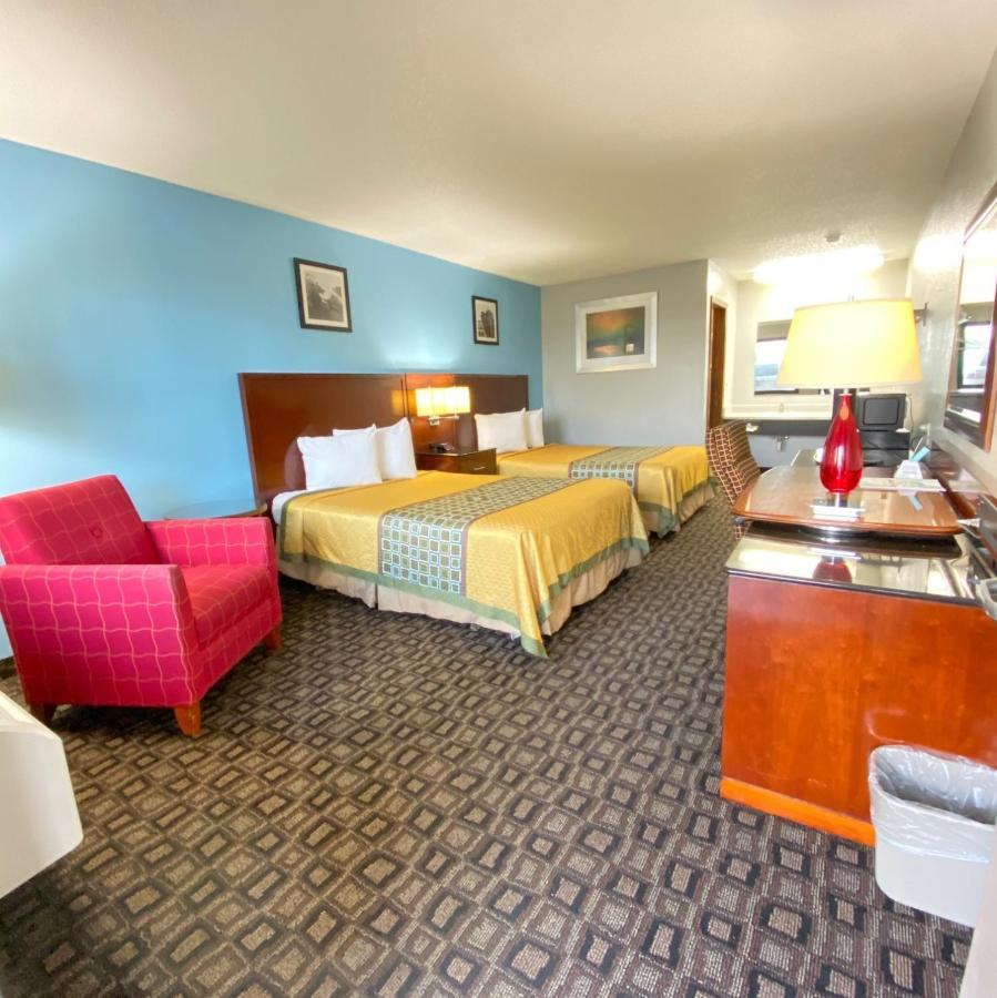 Warsaw Lakes Inn מראה חיצוני תמונה