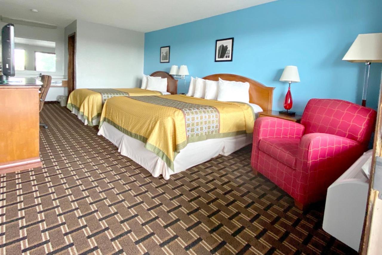 Warsaw Lakes Inn מראה חיצוני תמונה