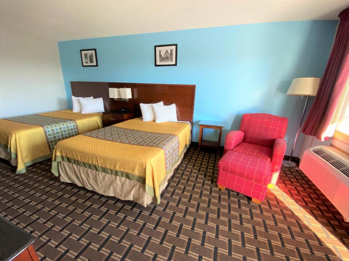 Warsaw Lakes Inn מראה חיצוני תמונה